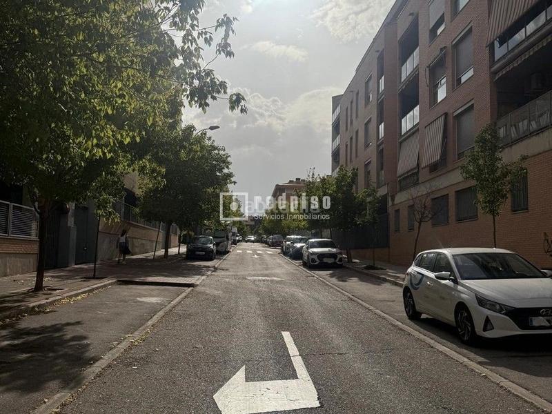 Foto af1b117d-4d12-428c-80ba-ffdbdeb55997. Aparcament cotxe a Norte Alcobendas