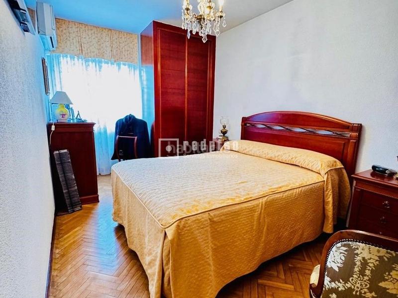 Foto 135267fe-aa95-4523-b075-17cc8ada737d. Duplex with heating parking pool in Ensanche Alcobendas