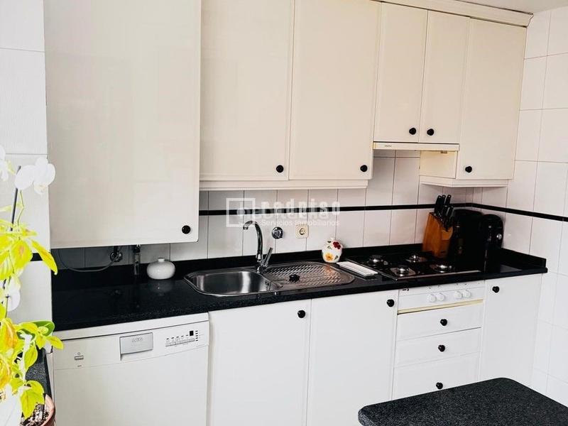 Foto 20c2454b-156a-44f3-a81a-d01ef7d991b7. Duplex with heating parking pool in Ensanche Alcobendas