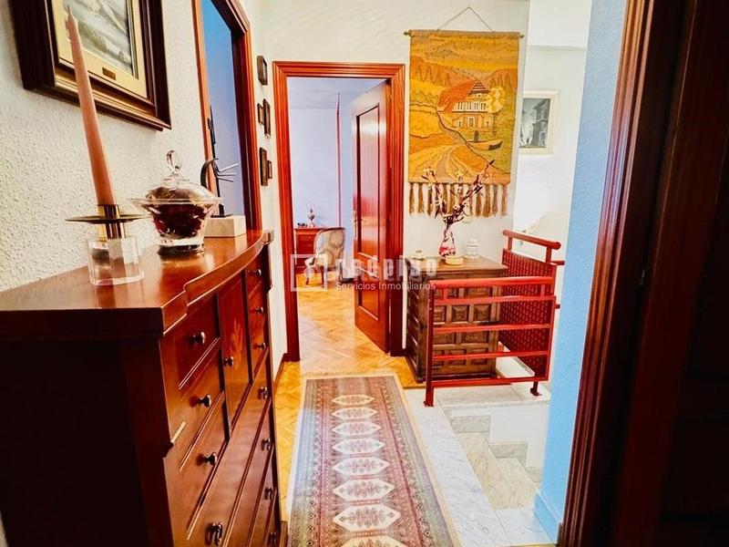 Foto 3e697fbc-4de8-4eda-9404-150293ccd7f2. Duplex with heating parking pool in Ensanche Alcobendas