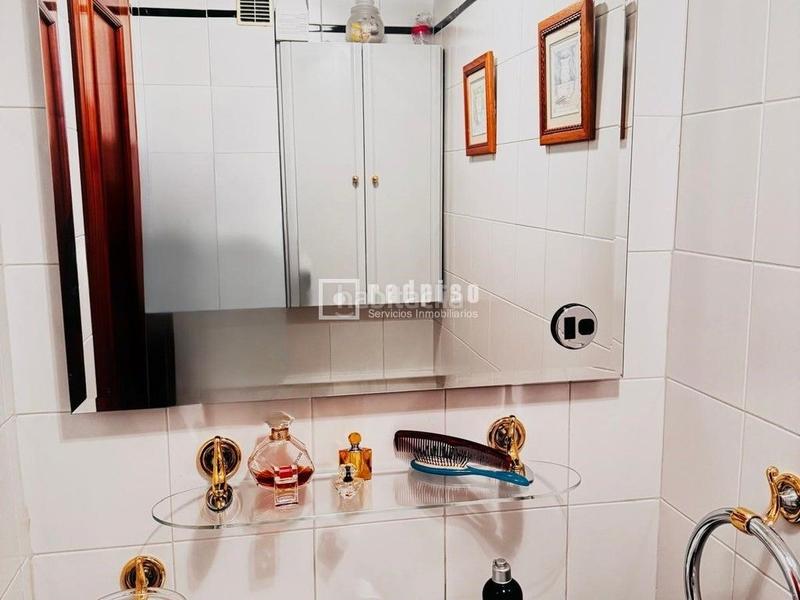 Foto 79aa9fff-74ba-47f2-a39f-78fcd06cad05. Duplex with heating parking pool in Ensanche Alcobendas