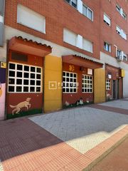 Lloguer Local Comercial  Del marqués de la valdavia. Local en alquiler en la chopera