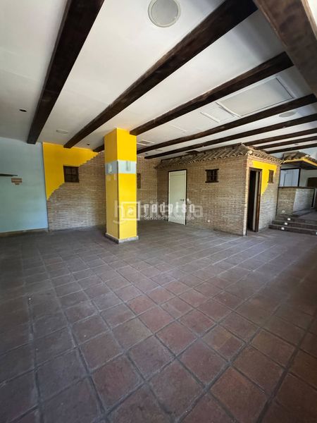 Foto 0066883f-55ef-46eb-8f9d-0265fe7d4e4c. Location local commercial dans Norte Alcobendas