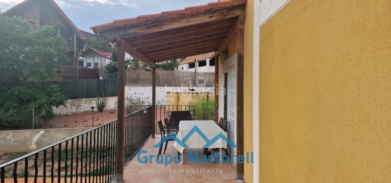 Foto 741a96bc-1921-4ea4-80a2-bc244870b9ec. Xalet amb xemeneia aparcament piscina a Montroy