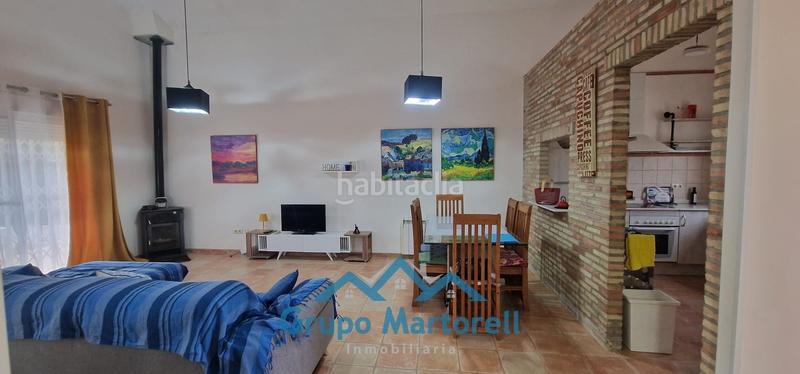 Foto f2cce5f0-bb36-4f46-a290-4c0f214348d6. Xalet amb xemeneia aparcament piscina a Montroy