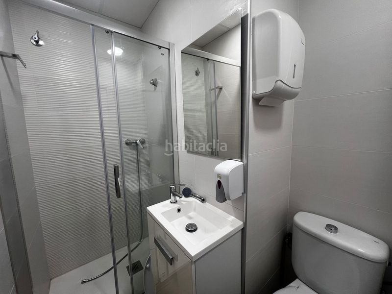 Foto ff909b13-2515-4e77-8c86-b191e445a716. Lloguer local comercial a Silla