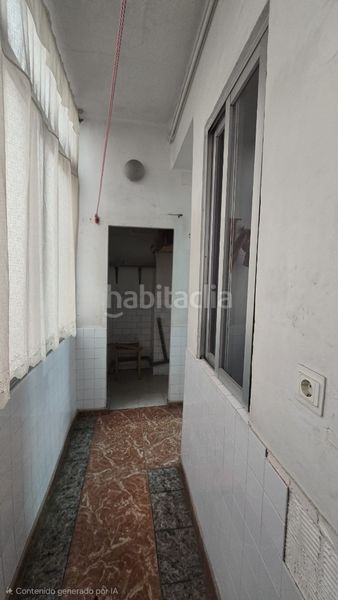 Foto c2c76402-c5c4-4f90-a45c-4a336040af5b. Pis a Camí Fondo Valencia