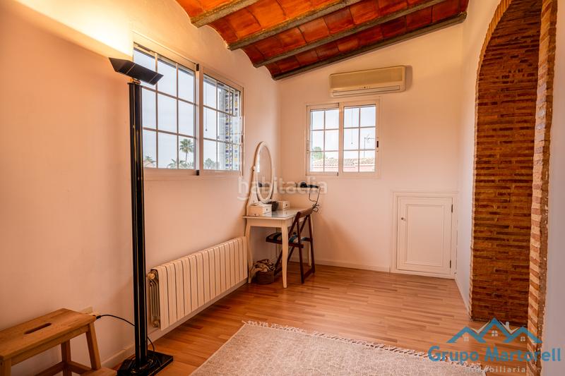 Foto 02e5ddd5-8bf7-42c9-b59e-01e9276a5193. Xalet amb xemeneia aparcament piscina a La Conarda Pobla de Vallbona (la)