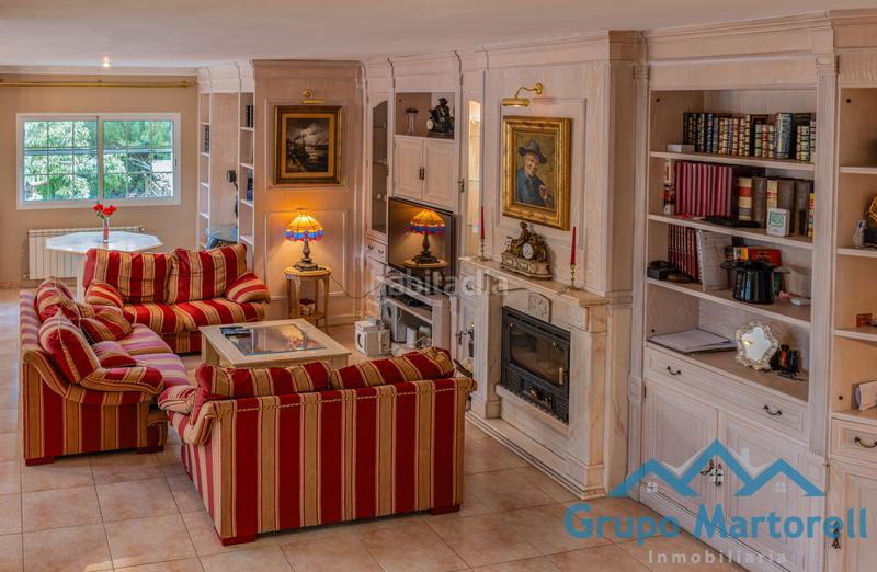 Foto 0d161d3a-3904-4c59-9c3a-3b6754c20eb6. Xalet amb xemeneia aparcament piscina a La Conarda Pobla de Vallbona (la)