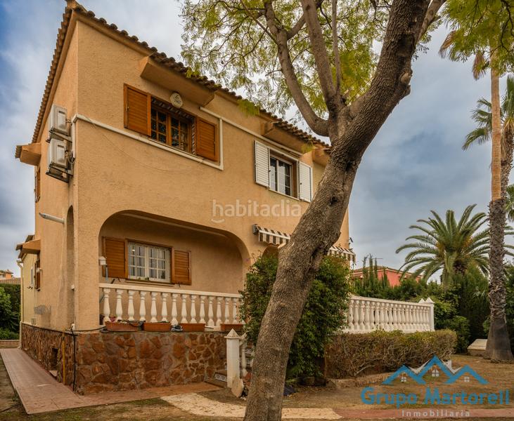 Foto 2ba30e67-a814-42d6-91b1-f4409599b894. Xalet amb xemeneia aparcament piscina a La Conarda Pobla de Vallbona (la)