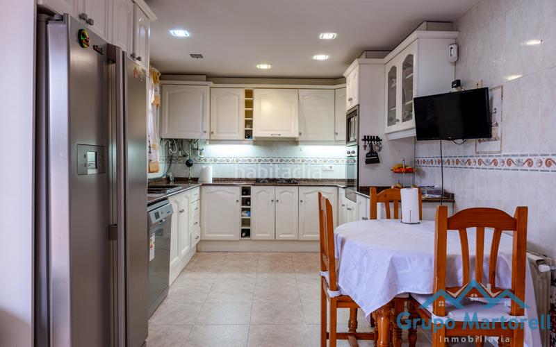 Foto 4b81dbf4-58f3-4811-abd7-1eb193f7beb6. Xalet amb xemeneia aparcament piscina a La Conarda Pobla de Vallbona (la)