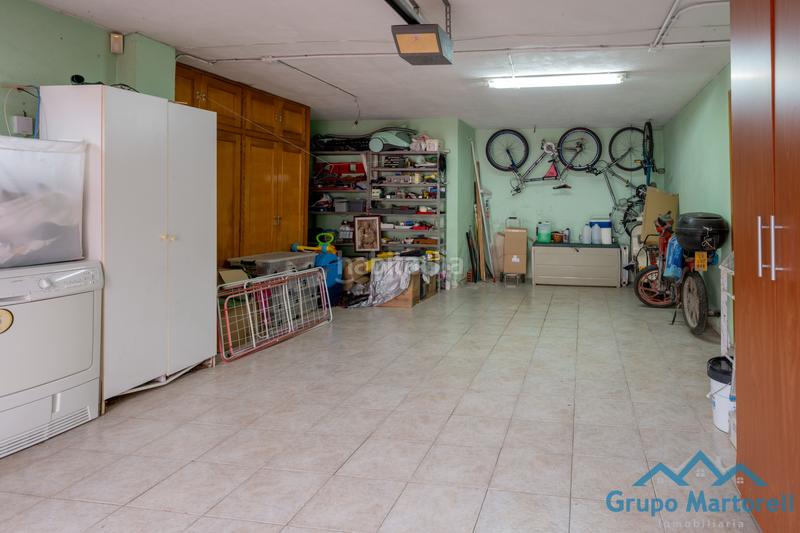 Foto bb04b778-3971-4806-bea0-b9b01a9f5c36. Xalet amb xemeneia aparcament piscina a La Conarda Pobla de Vallbona (la)