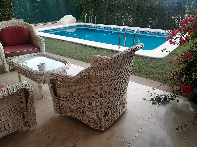 Foto f85e4317-bf4c-469e-9e9f-52549c5d6d64. Xalet amb xemeneia calefacció aparcament piscina a Benicasim / Benicàssim