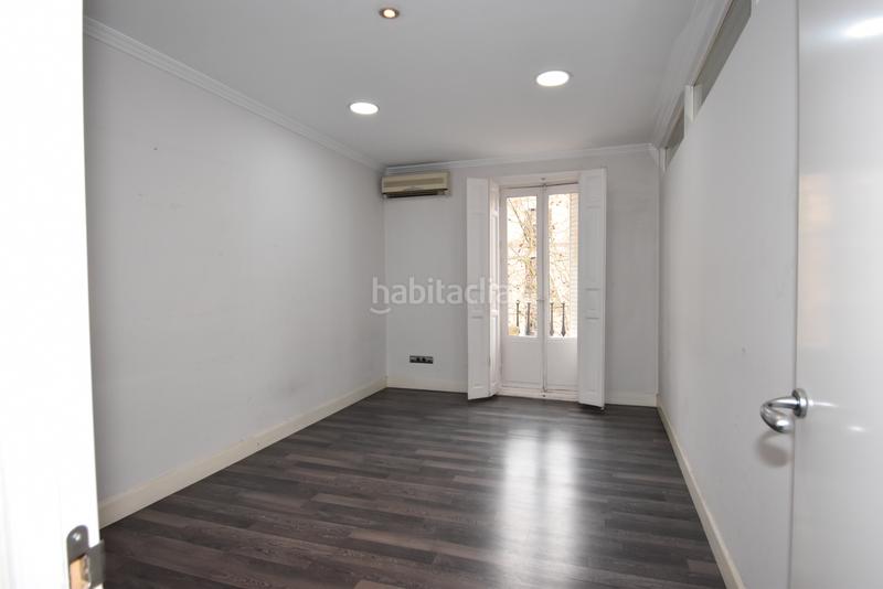 Foto f4d851a8-68dc-45c2-a7f6-3221cf3cb055. Location bureau avec chauffage dans Castellana Madrid