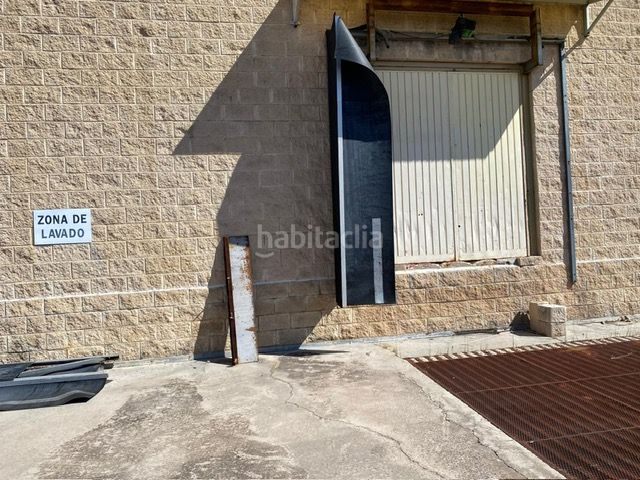 Foto 85d631b7-fc0b-46b6-b4b3-f46ed7668498. Industrial building in Ruta de la Plata Cáceres