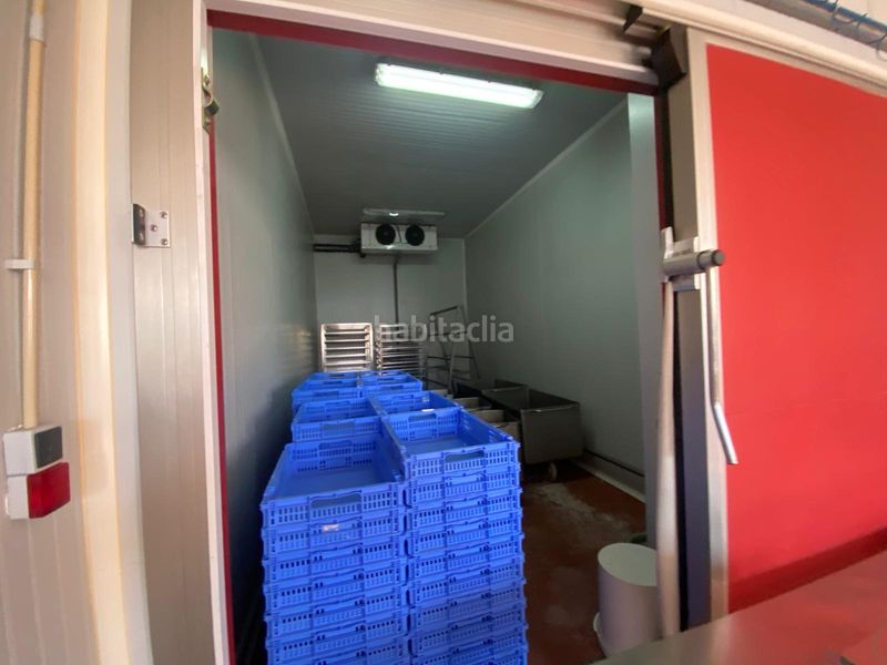 Foto c0f8dbd4-b1db-4ce0-a3b0-c43611ebeaa1. Industrial building in Ruta de la Plata Cáceres