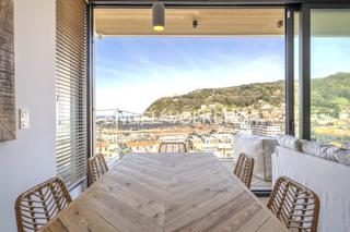 Casa adossada a Egia. Exclusiva casa en zona residencial de gros, san sebastián.