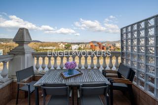Àtic a Amara. Exclusivo apartamento con amplia terraza en sancho el sabio, san