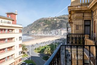 Apartament a Gros. Gros, san sebastián apartamento exquisitamente renovado con vist