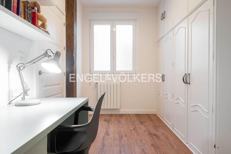 Foto 151b1d16-f30a-43ed-b5f1-b0e7e0375b98. Apartament amb calefacció a Gros Donostia - San Sebastián