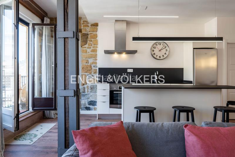 Foto 1631df70-7e94-4ab5-ac06-804463c57ff5. Apartament amb calefacció a Gros Donostia - San Sebastián