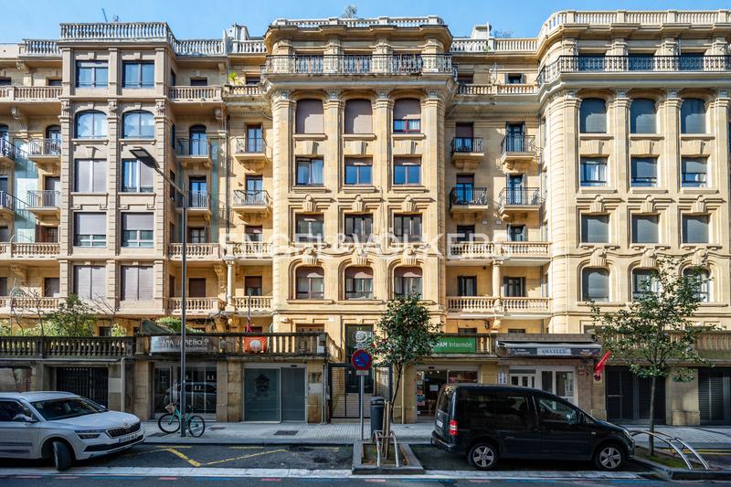 Foto 301bc51c-7e82-4854-bcef-d624a26209fa. Apartament amb calefacció a Gros Donostia - San Sebastián