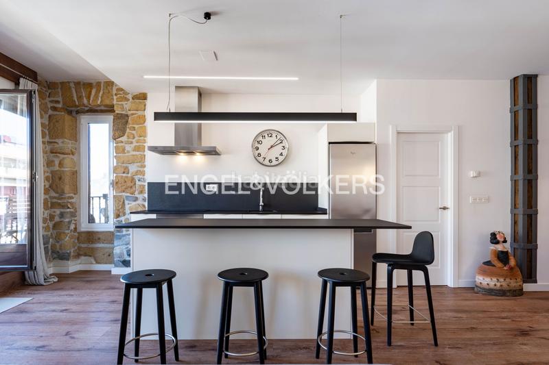Foto 643a9893-b7a3-48c2-9c69-2602b7ef84ba. Apartament amb calefacció a Gros Donostia - San Sebastián
