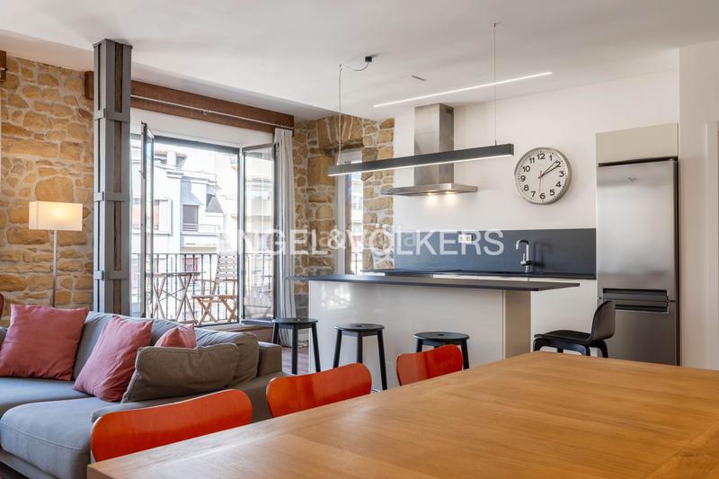 Foto a5fc3277-e60c-42e3-a34d-9a98960740f0. Apartament amb calefacció a Gros Donostia - San Sebastián