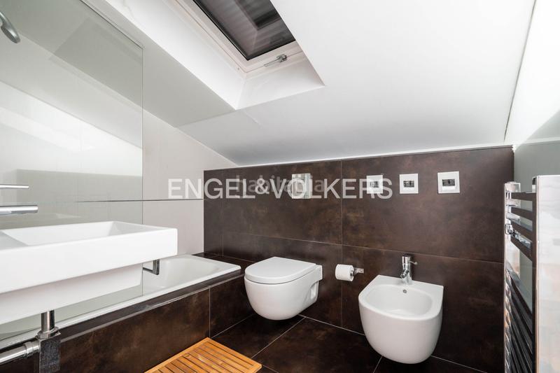 Foto 5ec33a07-1f81-45b3-bfc5-1f44b63a59f1. Attico con riscaldamento in Área Romántica Donostia - San Sebastián