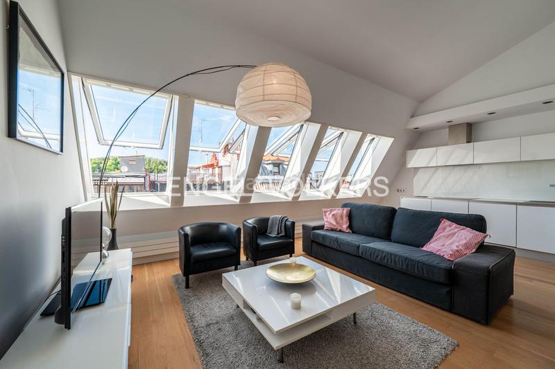 Foto 6229a11d-dfb9-4f5c-8103-f833c9e132d0. Attico con riscaldamento in Área Romántica Donostia - San Sebastián