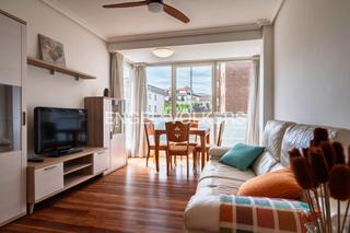 Apartament a Zarautz. Inversión frente al mar en zarautz piso con licencia turística y