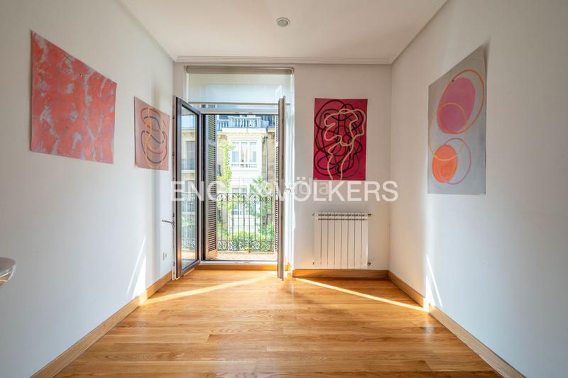 Foto 0a1b86ec-a8ae-4445-9e60-de115de84c10. Piccolo appartamento con riscaldamento in Área Romántica Donostia - San Sebastián