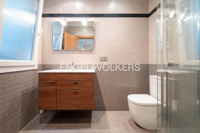 Foto def0f826-4dd5-4f9e-accf-bd4084cd8f09. Piccolo appartamento con riscaldamento in Área Romántica Donostia - San Sebastián