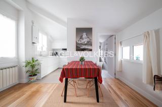 Location Attique à Amara. Fabuloso ático moderno de alquiler con terraza y garaje en amara