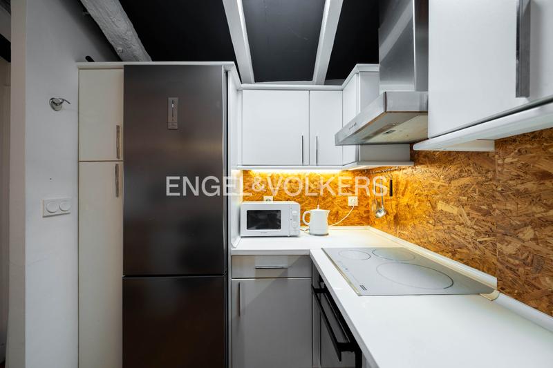 Foto 267f726e-e55e-4886-ac90-1828873cf34f. Ático  luminoso en venta en calle mayor en Hondarribia