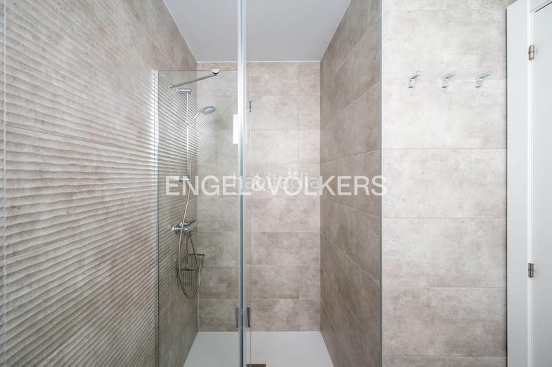 Foto 30d636a4-0273-40d7-840f-052bb21c79df. Casa adossada amb calefacció aparcament piscina a Donostia - San Sebastián