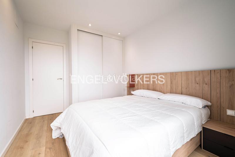 Foto 92683d45-8d84-4ff4-8b2e-4dbc9d6000b9. Casa adossada amb calefacció aparcament piscina a Donostia - San Sebastián