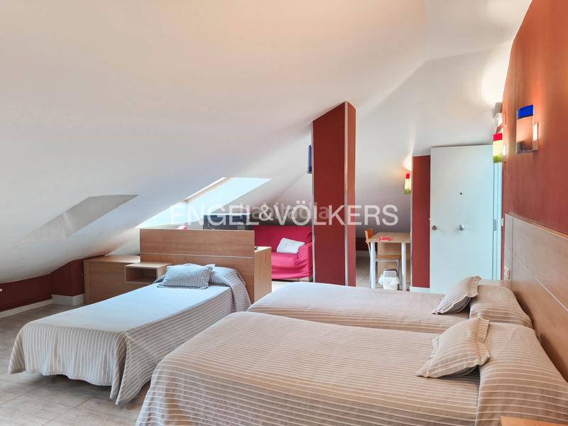 Foto f34517e4-f675-4968-896e-929ba4fd191b. Apartamento encantador apartamento con gran potencial impresionantes vistas y espacio extra para hacerlo tuyo en Zarautz