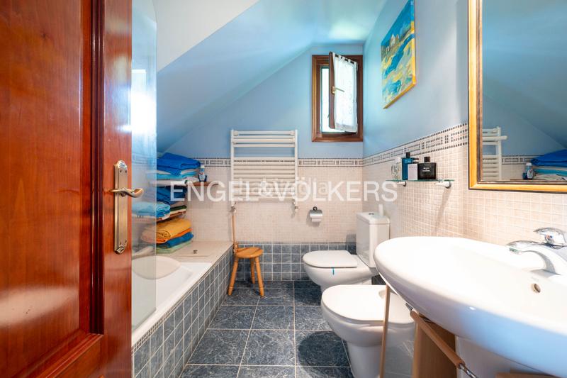 Foto 5bef6b9a-9de9-45df-9b96-3d3e6304bee2. Maison avec chauffage parking dans Oiartzun