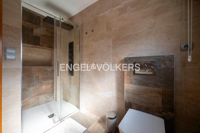 Foto 7a8ebf7f-79fe-4048-8543-73b2f505d71a. Dúplex  único amplitud, diseño, modernidad y eficiencia energética. en Eibar