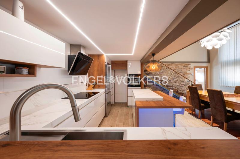 Foto 88cf346f-406c-4ea3-814c-3b240d2e1cf2. Dúplex  único amplitud, diseño, modernidad y eficiencia energética. en Eibar