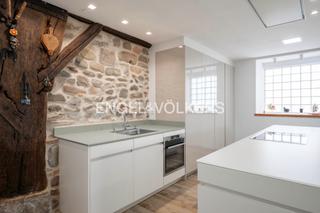 Reihenhaus in Añorga-Zubieta. Caserío tradicional reformado con encanto en zubieta, naturaleza