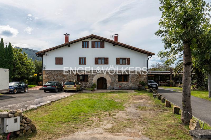 Foto 5b1ec5ed-beb5-40da-a9f1-2ce989b04b95. Casa a schiera con riscaldamento parcheggio in Añorga - Zubieta - Atotxa Erreka Donostia - San Sebastián