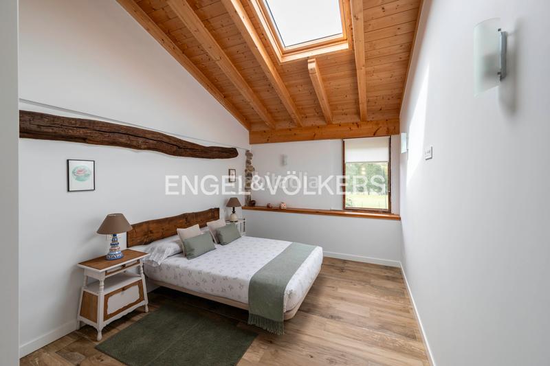 Foto 7d2033f9-d313-4c41-b351-1515a4d1cf1d. Casa a schiera con riscaldamento parcheggio in Añorga - Zubieta - Atotxa Erreka Donostia - San Sebastián
