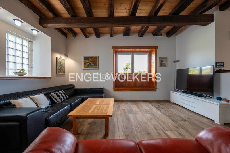 Foto 98a0cd13-5a66-440e-980e-b064a8bf5c01. Casa a schiera con riscaldamento parcheggio in Añorga - Zubieta - Atotxa Erreka Donostia - San Sebastián