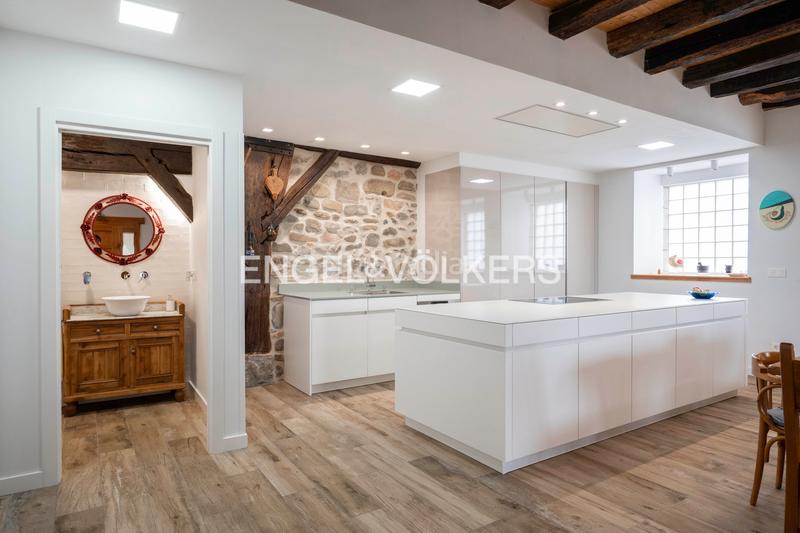 Foto f1f646dc-ee42-4cd1-a7e2-6b036f8c1691. Casa a schiera con riscaldamento parcheggio in Añorga - Zubieta - Atotxa Erreka Donostia - San Sebastián