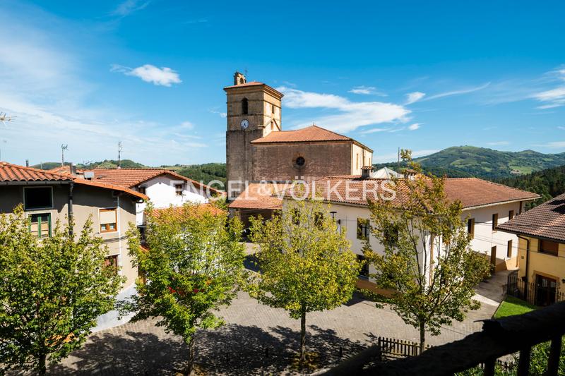 Foto 0731e4b1-a39a-4c34-8c64-1f4bb252a505. Casa proyecto exclusivo palacio con terreno y gran potencial a escasos minutos de mar en Zestoa