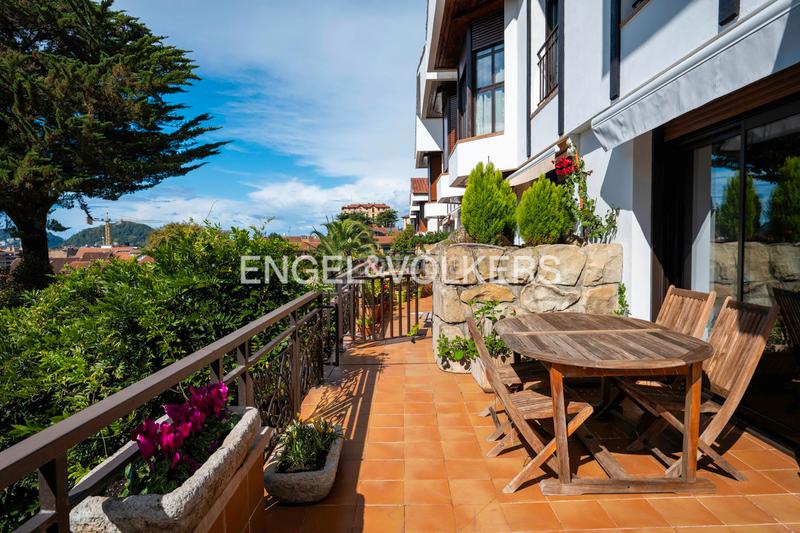 Foto 1daeb9e3-83c0-4302-92b8-c75a0a359208. Alquiler casa  adosada con piscina en alquiler en ategorrieta en Donostia - San Sebastián