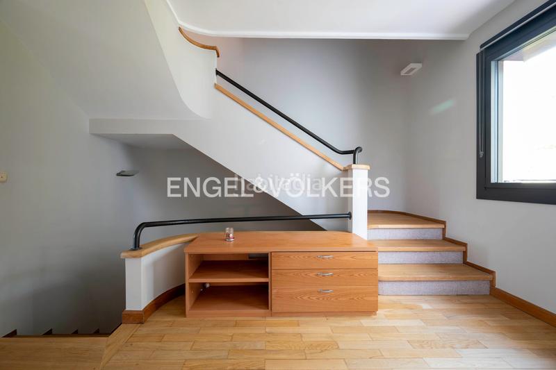 Foto 38ff6118-0650-40a7-b30d-7bfd7e3401a9. Alquiler casa  adosada con piscina en alquiler en ategorrieta en Donostia - San Sebastián