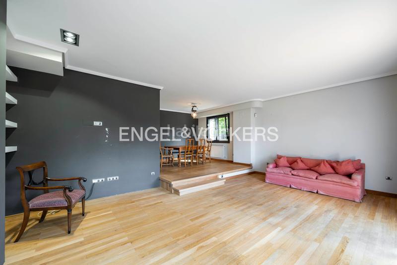 Foto 6c7b5db1-1e44-4cfb-8883-8f88d5a2d8dc. Alquiler casa  adosada con piscina en alquiler en ategorrieta en Donostia - San Sebastián